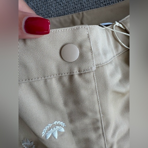 Adidas Beige Logo Chino Pants Size 6 Brand New - Picture 10 of 15